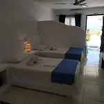 Anatoli Lägenhetshotell 4*