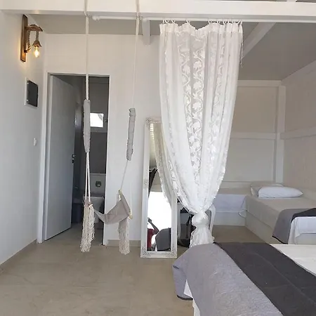 Aparthotel Anatoli *
