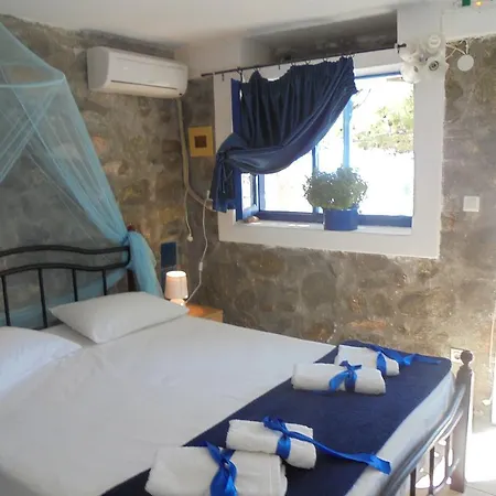 Anatoli Aparthotel Schoinoussa